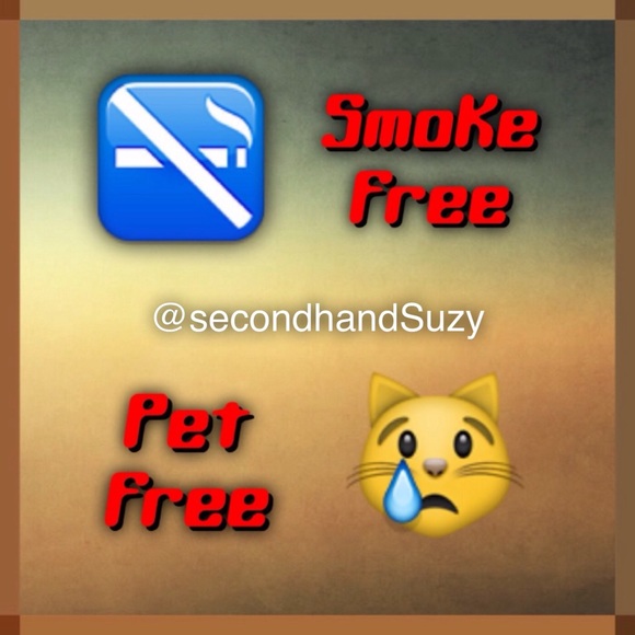 Selena Gomez skirt - Picture 6 of 8